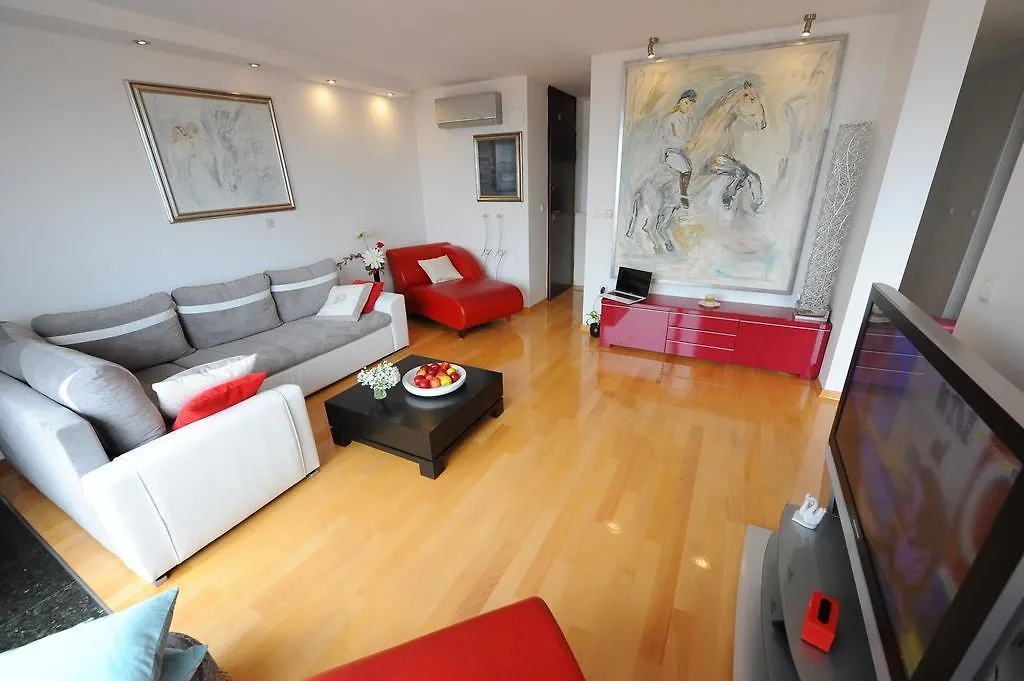 Apartment Gold Plus Split